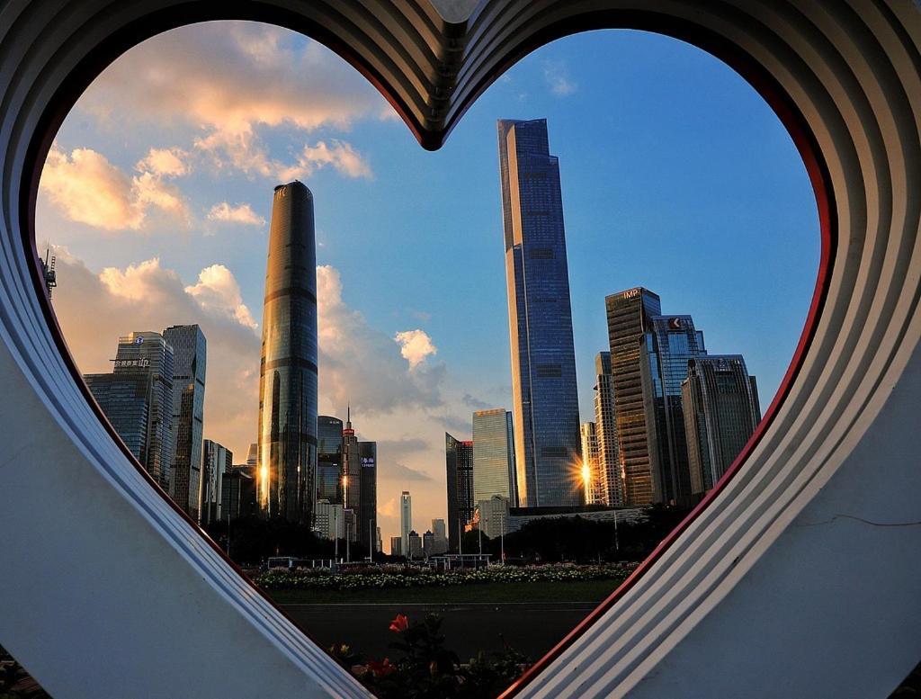 Hesongxuan Hotel Guangzhou Buitenkant foto